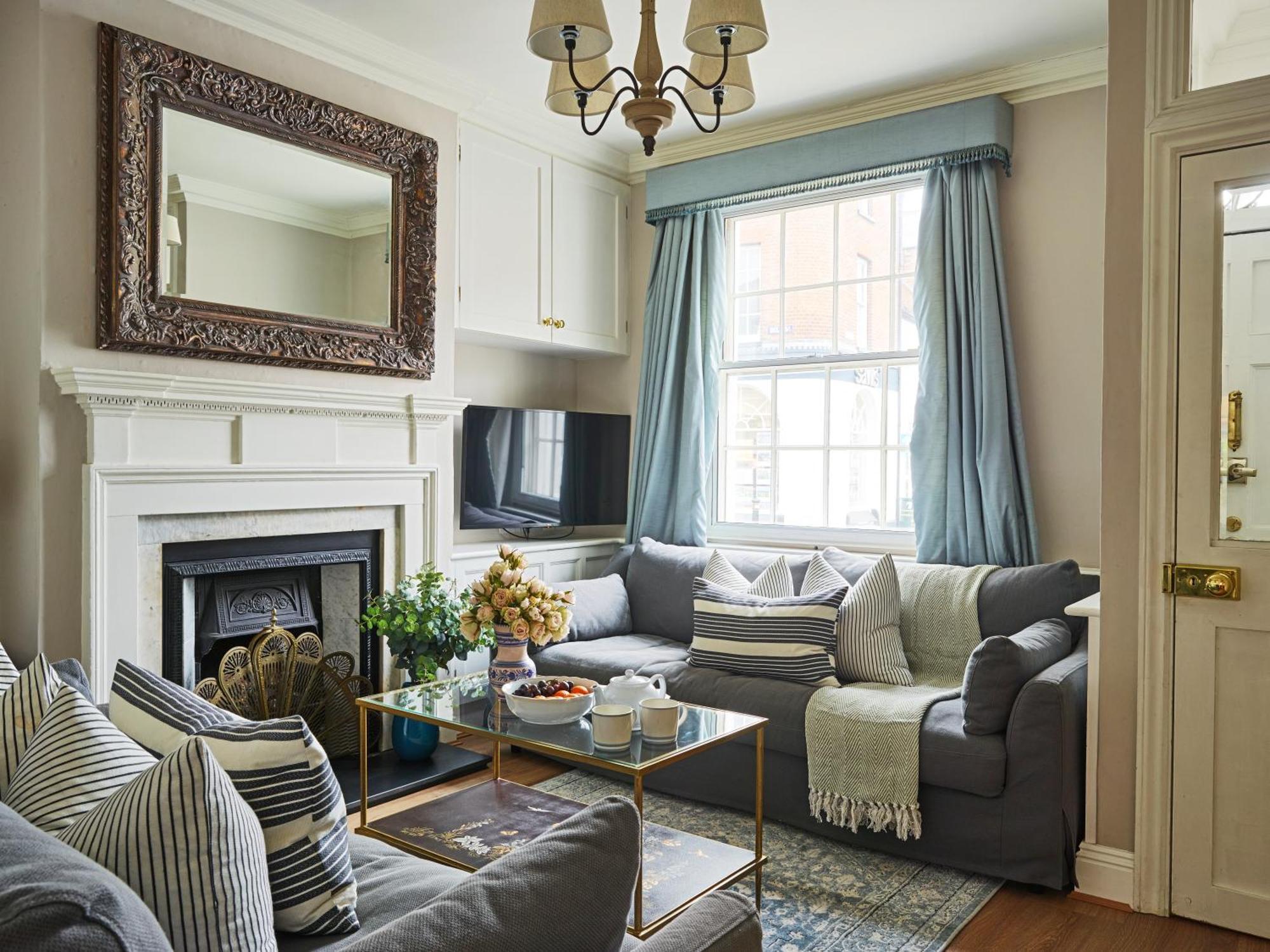 فيلا Dolls House - Luxury Townhouse *Sleeps 10* هنلي أون ثيمز المظهر الخارجي الصورة